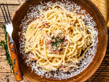 Спагети с прошуто и пармезан - снимка на рецептата